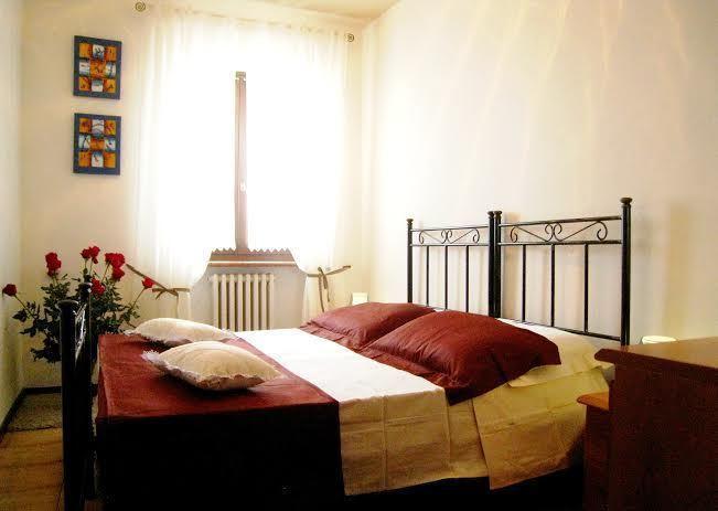 טורי דל בנקו Bed And Breakfast Due Leoni חדר תמונה